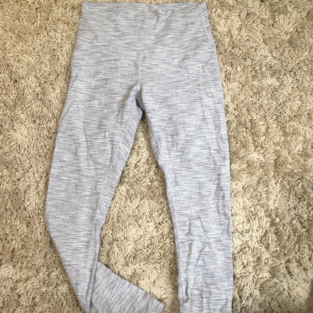 Lululemon Wunder Under High-Rise tight size 8
